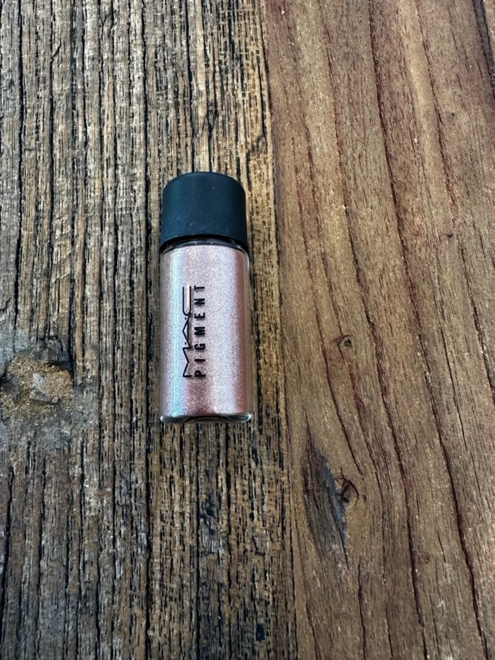MAC Cosmetics Pigment Shimmering Rose-Gold Loose Eyeshadow